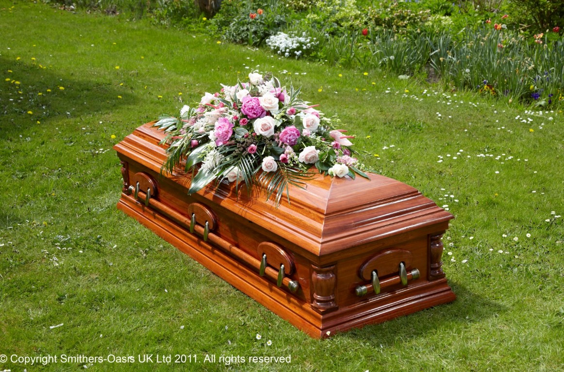 Traditional Casket Spray