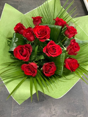 Dreamy Dozen Red Roses